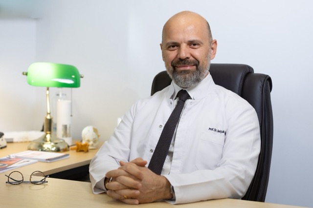 Akıllı telefonlar boyun fıtığı sebebi