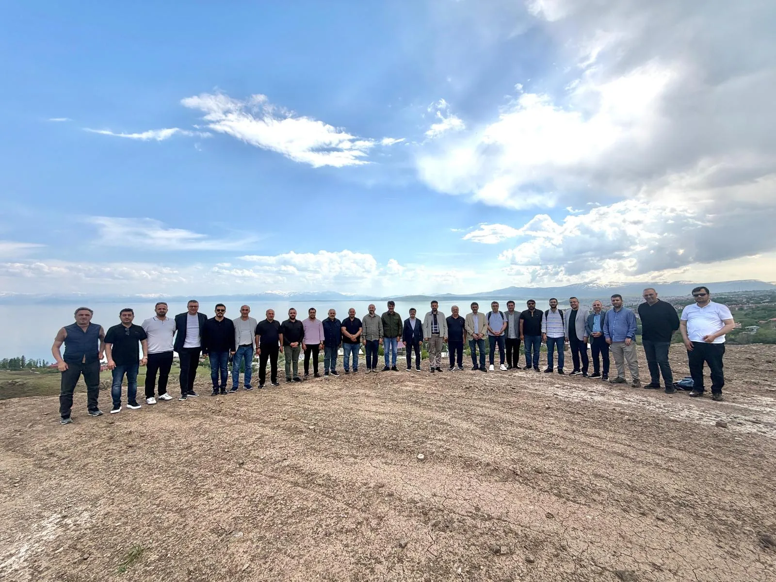 ULUSAL MEDYA TEMSİLCİLERİ AHLAT’I GEZDİ